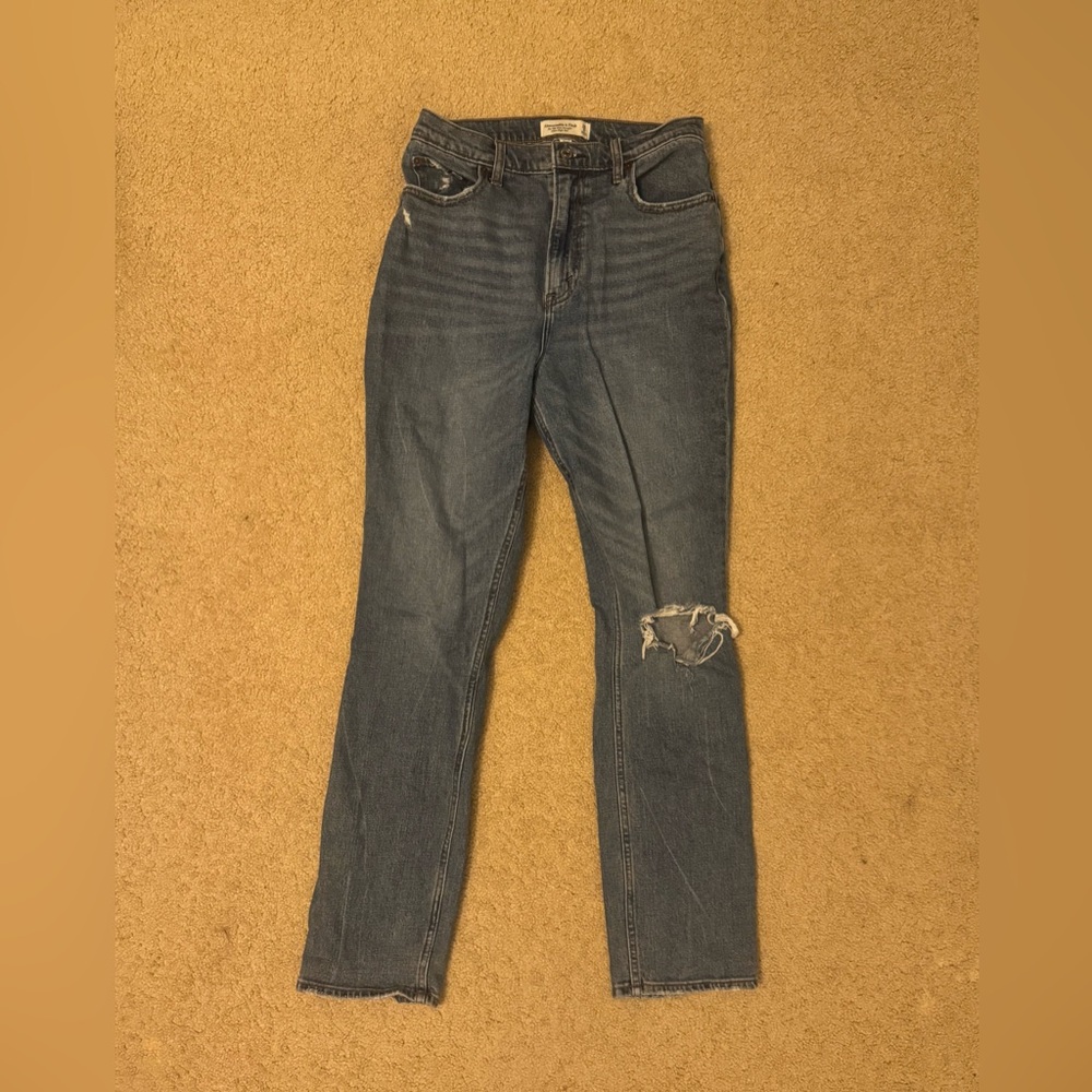 Abercrombie & Fitch Curve Love Ultra High Rise 90’s Slim Straight Jean
